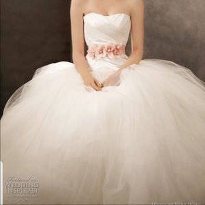 WT Vera Wang White Wedding Ball Gown